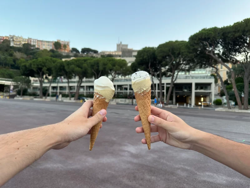 Лучший ледник мороженого в Монако, где можно нежно насладиться летом